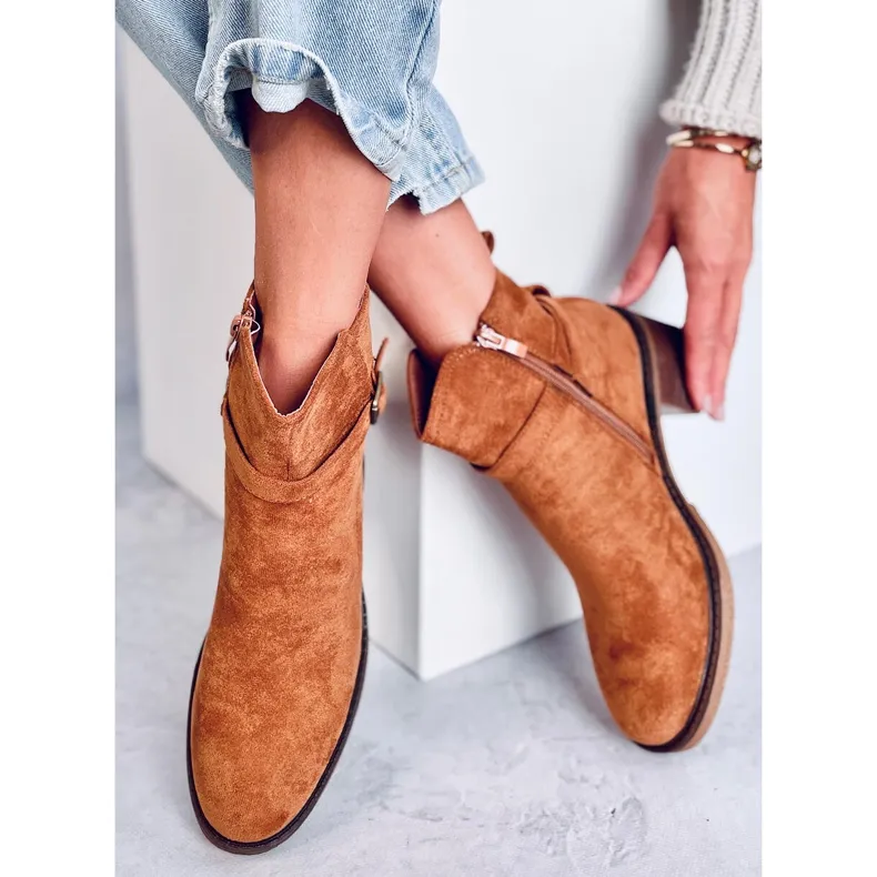 Aretha Camel wide heel boots brown