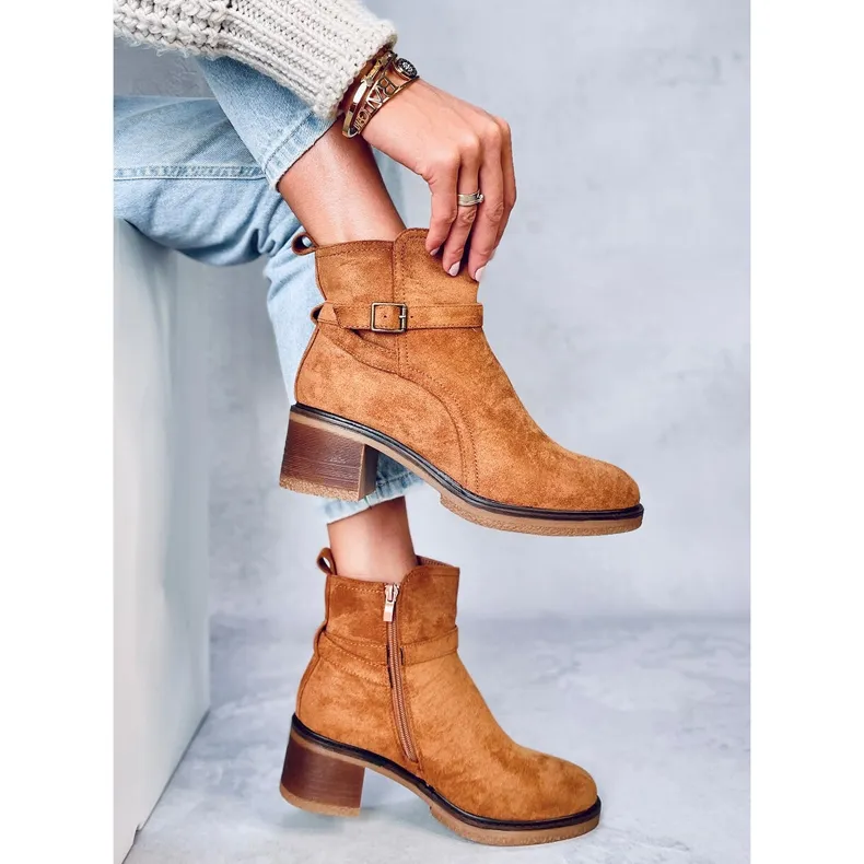 Aretha Camel wide heel boots brown