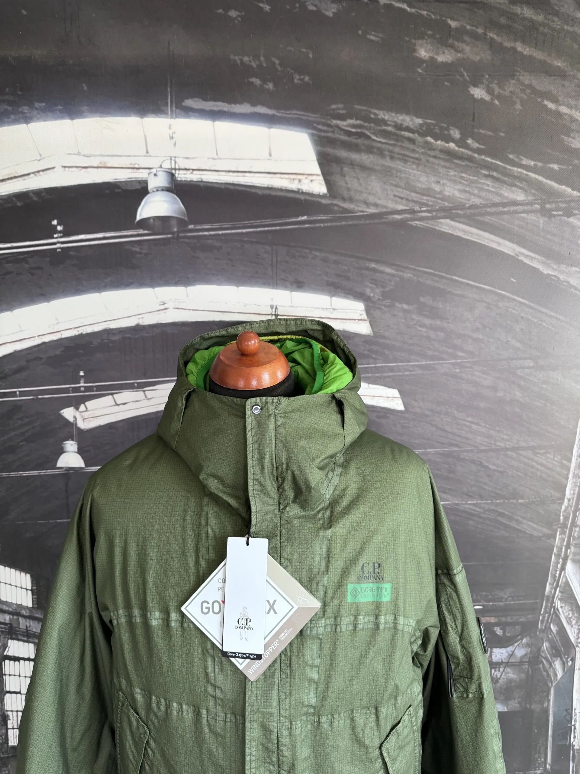 C.P. COMPANY GORE G TYPE LENS JACKET