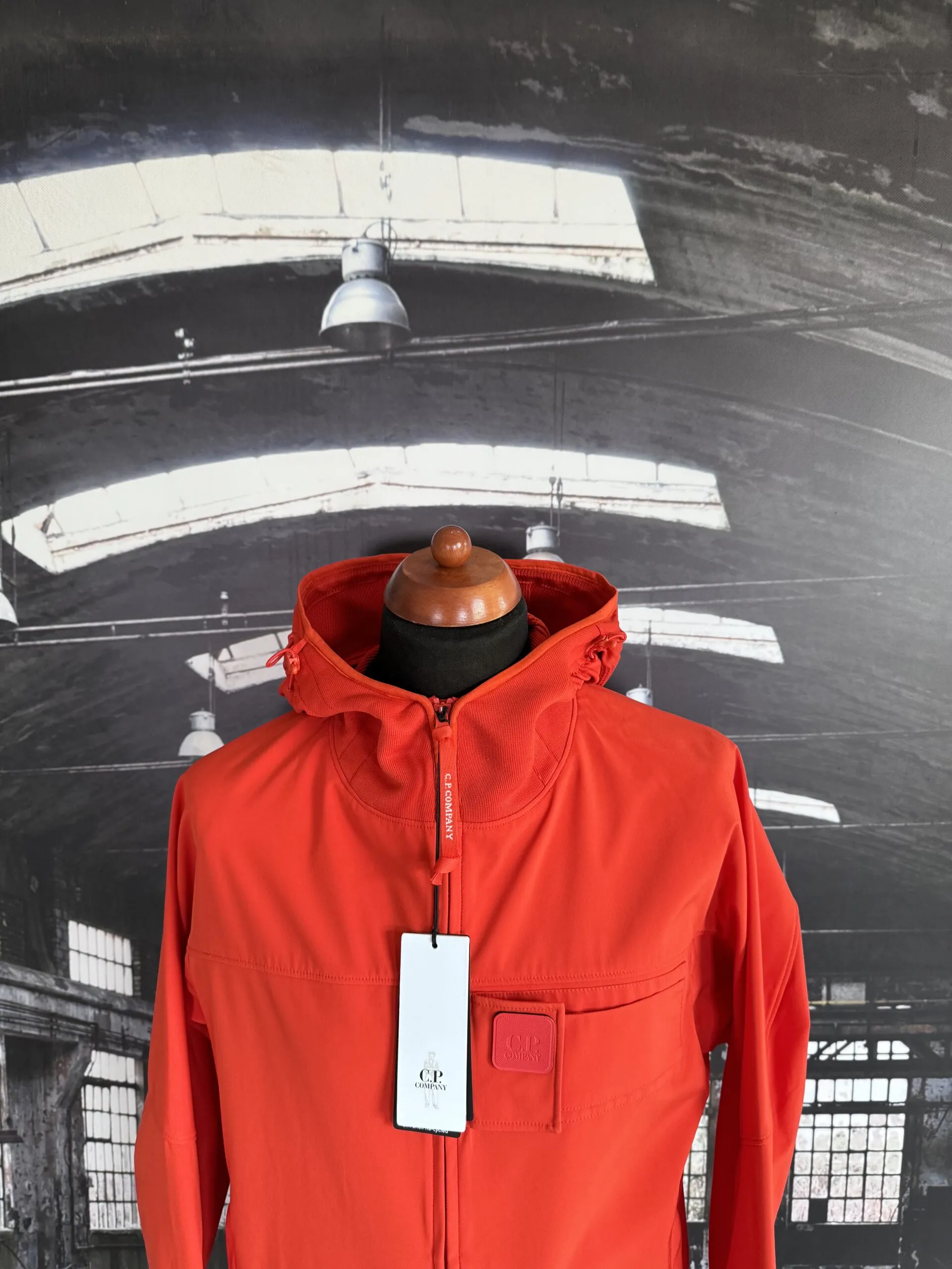 C.P. COMPANY METROPOLIS SERIES SHELL R JACKET