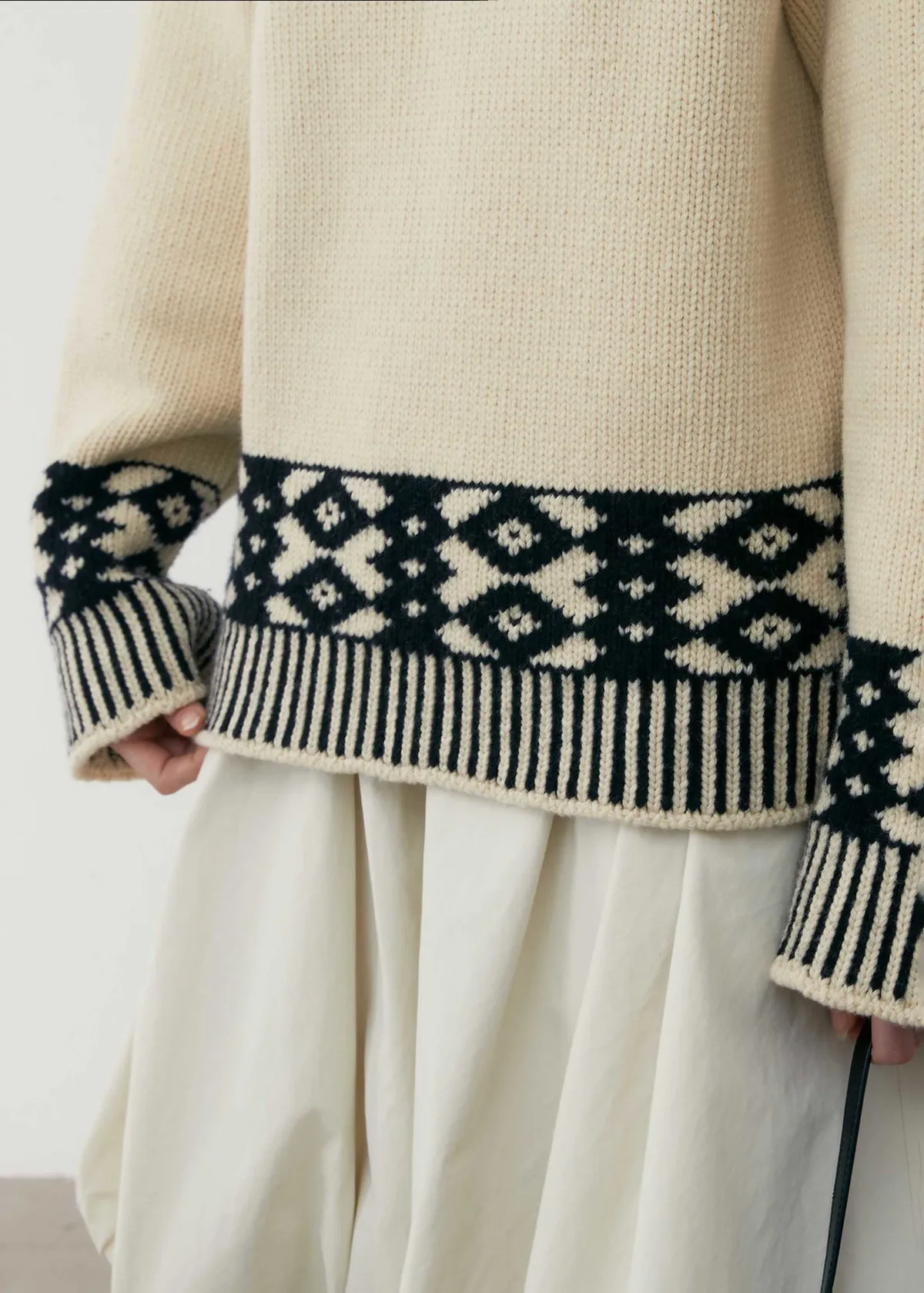 Diamond Jacquard Sweater - Beige