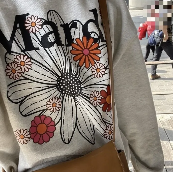 Mardi Mercredi  |Flower Patterns Unisex Logo Hoodies & Sweatshirts