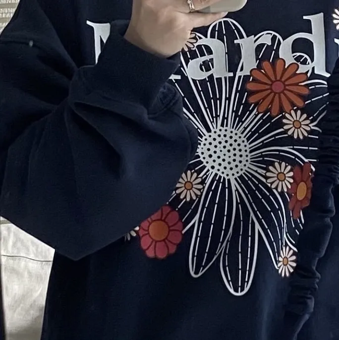 Mardi Mercredi  |Flower Patterns Unisex Logo Hoodies & Sweatshirts