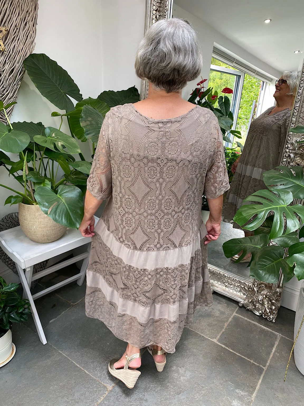 Short Sleeve Lace Dress Leona