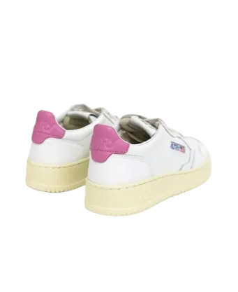 SNEAKERS AUTRY  MEDALIST LOW IN PELLE BIANCA DONNA